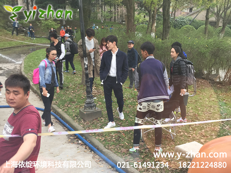 洒水车租赁公司依绽上海影视乐园【张翰】拍摄电视剧现场